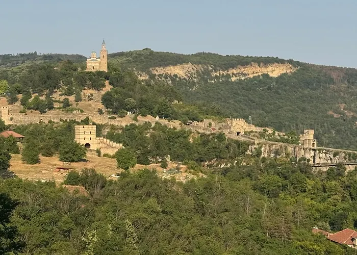 Daire Tsarevets View *