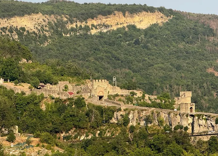 Tsarevets View * Tırnova